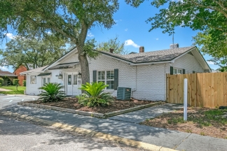 WillowBrook Apartments - 4600 Twin Oaks Dr