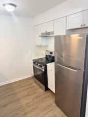 WillowBrook Apartments - 4600 Twin Oaks Dr