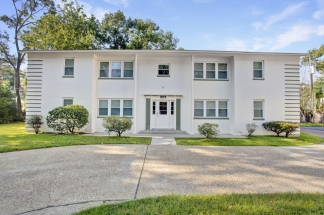 Stonewall Apartments