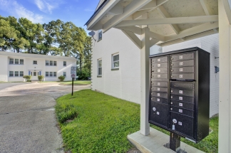 Stonewall Apartments