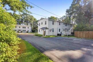 Stonewall Apartments