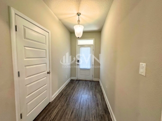 11464 Oak Alley Dr S