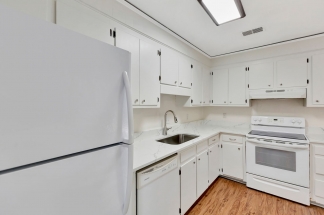 Lovely Ladson Brick Ranch!