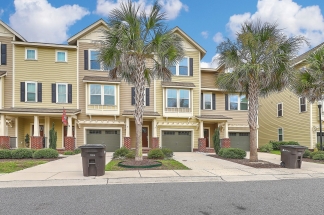 Spacious Mt. Pleasant Townhome!