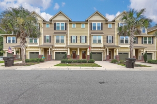 Spacious Mt. Pleasant Townhome!