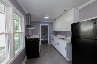 Move in before November 15th and choose your reward: a $250 Amazon Gift Card or a 55 Smart TV!