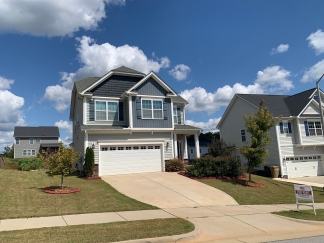 AMAZING LOCATION, Fantastic 4 Bed Home, in Garner NC, Available Now!