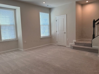 Amazing 3 Bedroom Townhome in North East Raleigh, Available Now!