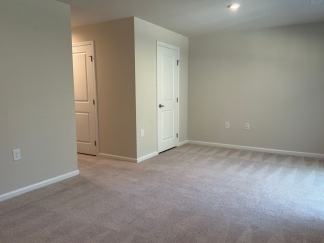 Amazing 3 Bedroom Townhome in North East Raleigh, Available Now!