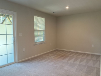 Amazing 3 Bedroom Townhome in North East Raleigh, Available Now!