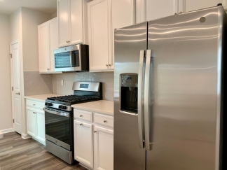 Amazing 3 Bedroom Townhome in North East Raleigh, Available Now!