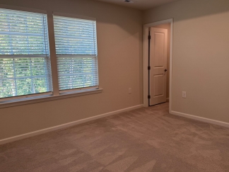 Amazing 3 Bedroom Townhome in North East Raleigh, Available Now!