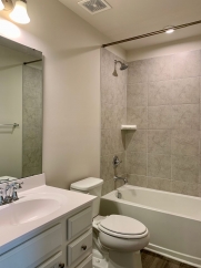 Amazing 3 Bedroom Townhome in North East Raleigh, Available Now!