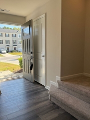 Amazing 3 Bedroom Townhome in North East Raleigh, Available Now!