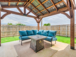 Available and Showing Now!  18-Month Lease Offer!!