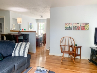 Cottage in the Heart of Saratoga