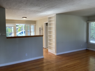 Cottage in the Heart of Saratoga