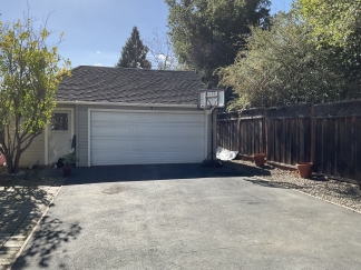 Cottage in the Heart of Saratoga