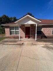 Southside Duplex Ready Now! 3 bed 2 bath