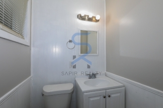 Move in before November 15th and choose your reward: a $250 Amazon Gift Card or a 55 Smart TV!