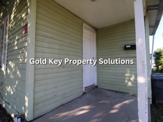 Updated 2 BR 1 BA House with Huge Kitchen and Garage (SECTION 8 APPROVED)