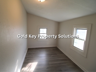 Updated 2 BR 1 BA House with Huge Kitchen and Garage (SECTION 8 APPROVED)