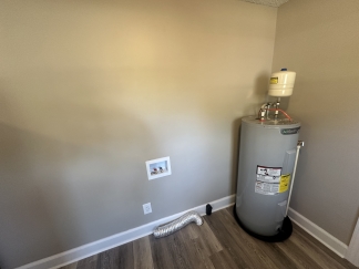 902 Meadow Street South