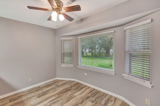 Charming Single-Story Home with Huge Backyard!