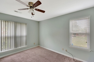 Charming Single-Story Home with Huge Backyard!