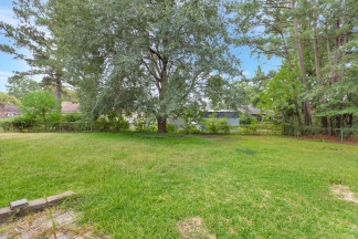 Charming Single-Story Home with Huge Backyard!