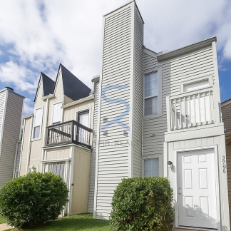 Move in before November 15th and choose your reward: a $250 Amazon Gift Card or a 55 Smart TV!