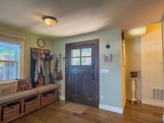 Downtown Los Gatos Tri-Level Renovated Home!