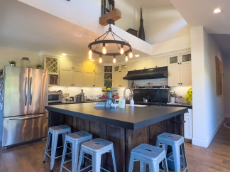 Downtown Los Gatos Tri-Level Renovated Home!