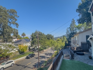 Downtown Los Gatos Tri-Level Renovated Home!