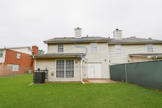 Move in before November 15th and choose your reward: a $250 Amazon Gift Card or a 55 Smart TV!