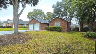 Charming 3-Bedroom Brick Ranch in Eagle Landing