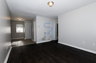 Charming 2-Bed Oasis in Decatur: Cozy Comfort at 2853 Belvedere Ln Apt 3! Move in before November 15th and choose your reward: a $250 Amazon Gift Card or a 55 Smart TV!