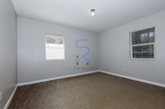 Charming 2-Bed Oasis in Decatur: Cozy Comfort at 2853 Belvedere Ln Apt 3! Move in before November 15th and choose your reward: a $250 Amazon Gift Card or a 55 Smart TV!