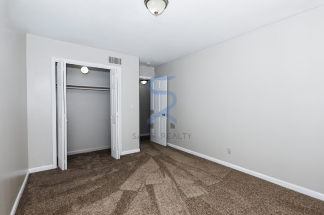 Spacious 2-Bed, 2-Bath Gem in Union City – 1200 Sq Ft of Comfort at 4500 Shannon Blvd! Move in before November 15th and choose your reward: a $250 Amazon Gift Card or a 55 Smart TV!