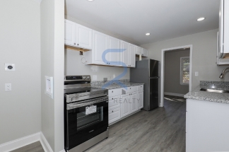 Move in before November 15th and choose your reward: a $250 Amazon Gift Card or a 55 Smart TV!