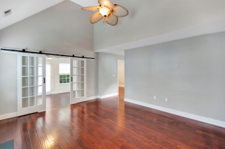 Unbeatable Location – Just 6 Minutes to Downtown Charleston!