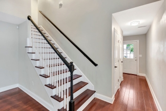 Unbeatable Location – Just 6 Minutes to Downtown Charleston!