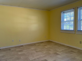 AMAZING LOCATION, Ranch Home Downtown Smithfield, Available Now!