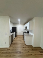 BEAUTIFUL 3 Bedroom 2 Full bath home located in Bentonville!!!!