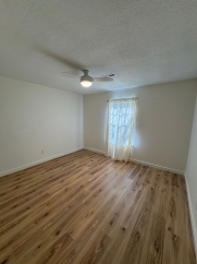 BEAUTIFUL 3 Bedroom 2 Full bath home located in Bentonville!!!!