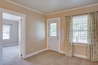 1833 Orangeburg St Unit A - Available Now!