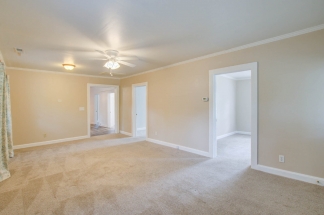 1833 Orangeburg St Unit A - Available Now!