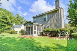 5135 Ballantine Dr - Available Now!