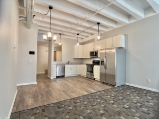 Ramsey School (207 4th St. E.)