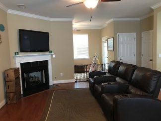 Townhouse with Fenced Backyard!